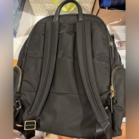 Tumi Carson Backpack. New - Picture 7 of 9